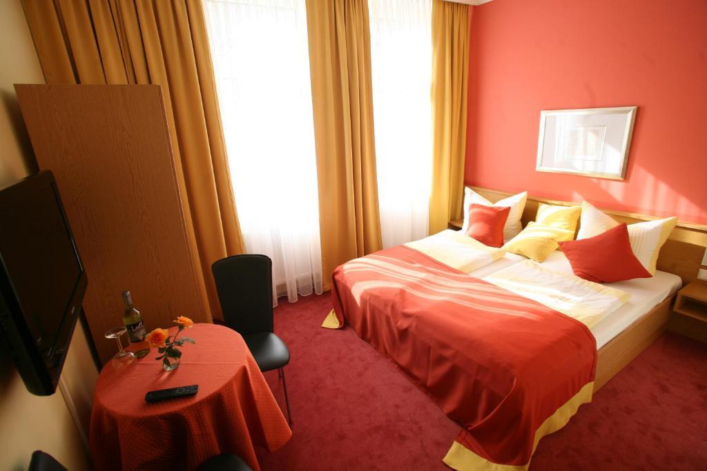 Hotel Am Kuhbogen Hof (Bavaria) Quarto foto